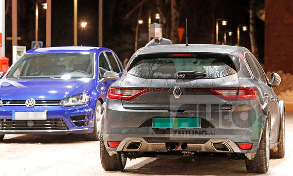 Renault Mégane R.S. (2017) - ... zeigen den Kompaktsportler aus Frankreich bei internen Vergleichsfahrten, für die offenbar der VW Golf R als Rivale und Messlatte ausgewählt wurde. Damit ist auch klar, ... Renault Mégane R.S. (2017)