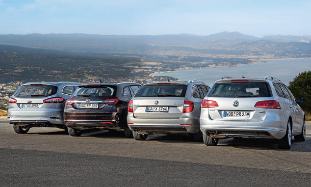 skoda octavia combi vs opel insignia