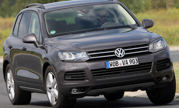 VW Touareg V6 TDI BlueMotion TechnologyDer Touareg mit Luftfederung bietet sagenhaften Komfort VW Touareg V6 TDI BlueMotion Technology im SUV-Vergleichstest