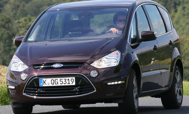 Ford S Max 2.2 TDCi - Der S-MAX begeistert mit seinem narrensicheren Handling Ford S Max 2.2 TDCi - Handling