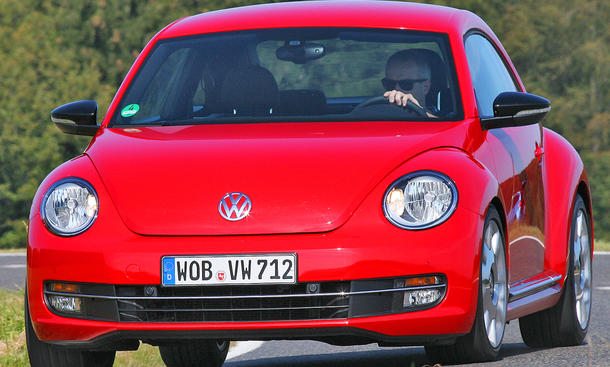 VW Beetle Sport 2.0 TSI - Der neue Beetle greift die Käfer-Silhouette auf VW Beetle Sport 2.0 TSI - Käfer-Silhouette
