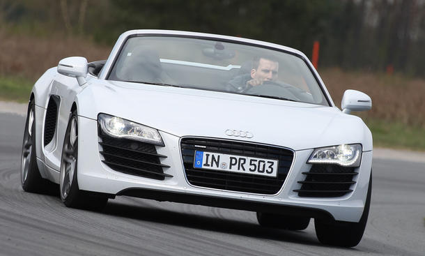 Audi R8 Spyder 4.2 FSI quattro - Der R8 giert nach Kurven ... Audi R8 Spyder 4.2 FSI quattro - Handling