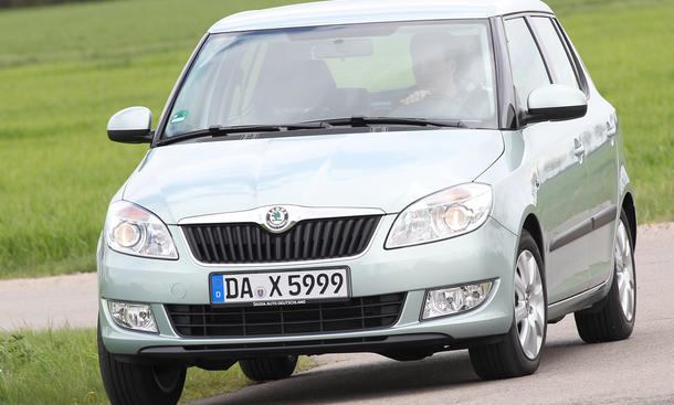 Skoda Fabia 1.2 TSI Green tec - Die schwarz lackierte A-Säule hat der Skoda Fabia beim Mini abgeschaut Skoda Fabia 1.2 TSI Green tec - A-Säule