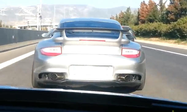 Frisch aus dem Netz: Alter Lada überrascht Porsche 911 GT2 RS Frisch aus dem Netz: Alter Lada überrascht Porsche 911 GT2 RS
