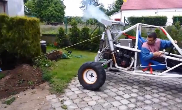 Video: Buggy gegen Busch Video: Buggy gegen Busch
