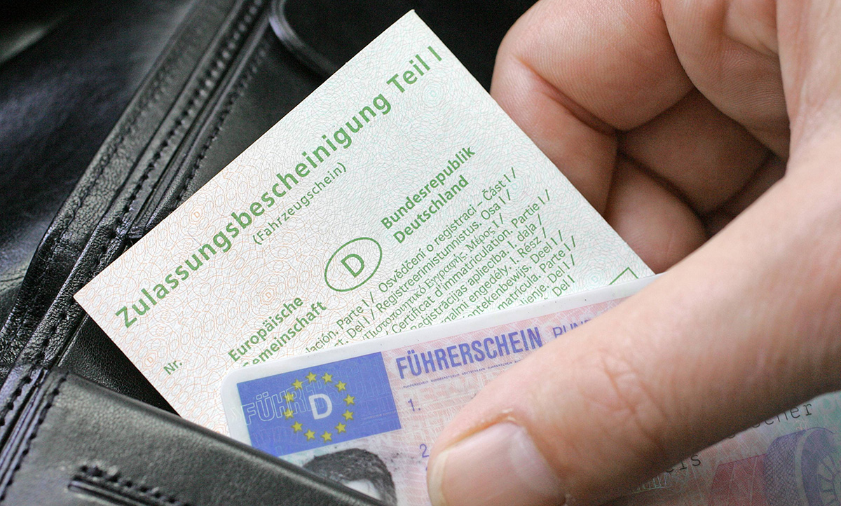 Führerschein/Fahrzeugschein verloren Neuantrag und Kosten autozeitung.de