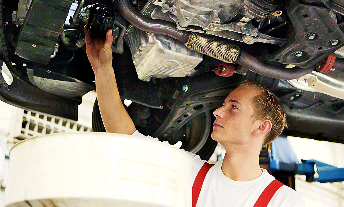 Richtig Hand anlegen: Was Sie am Auto selbst machen können - News