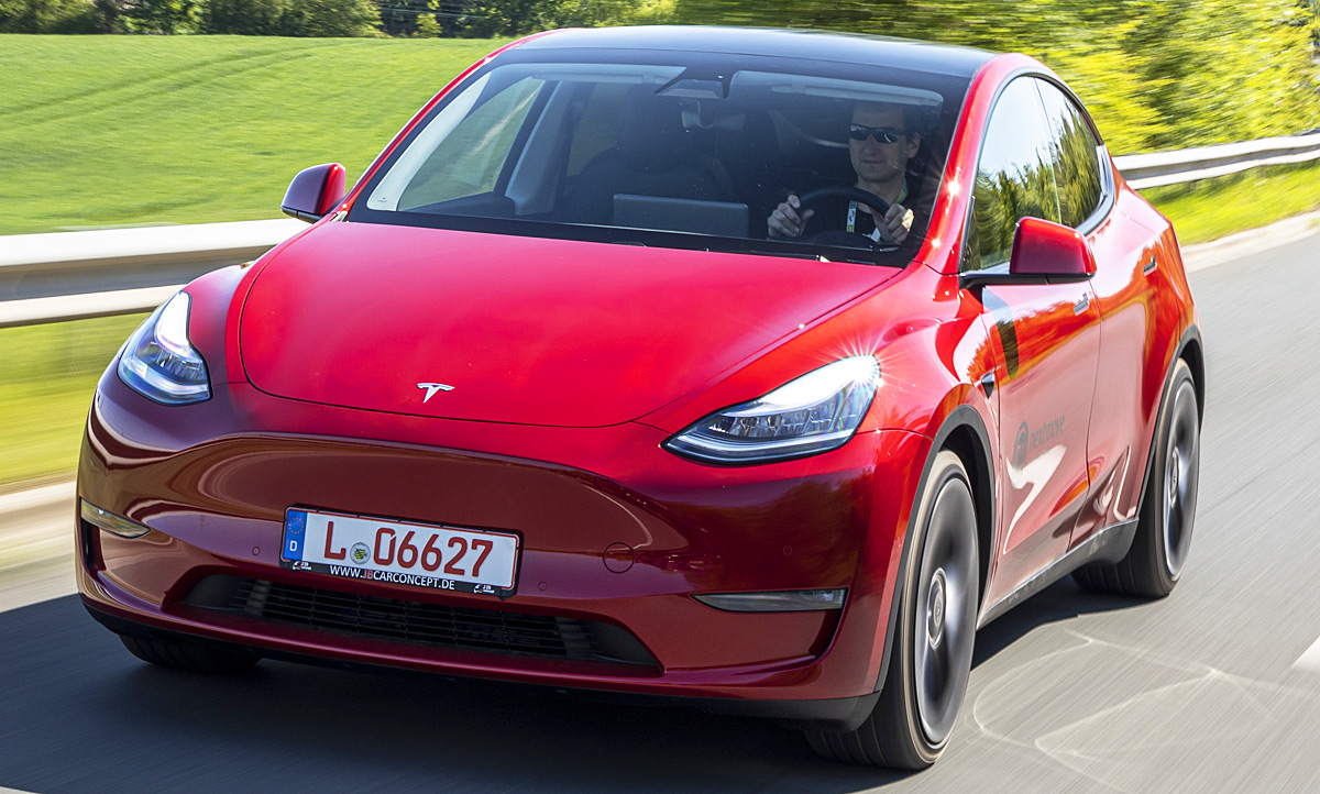 Neues Tesla Model Y 2020 Erste Testfahrt Autozeitung De