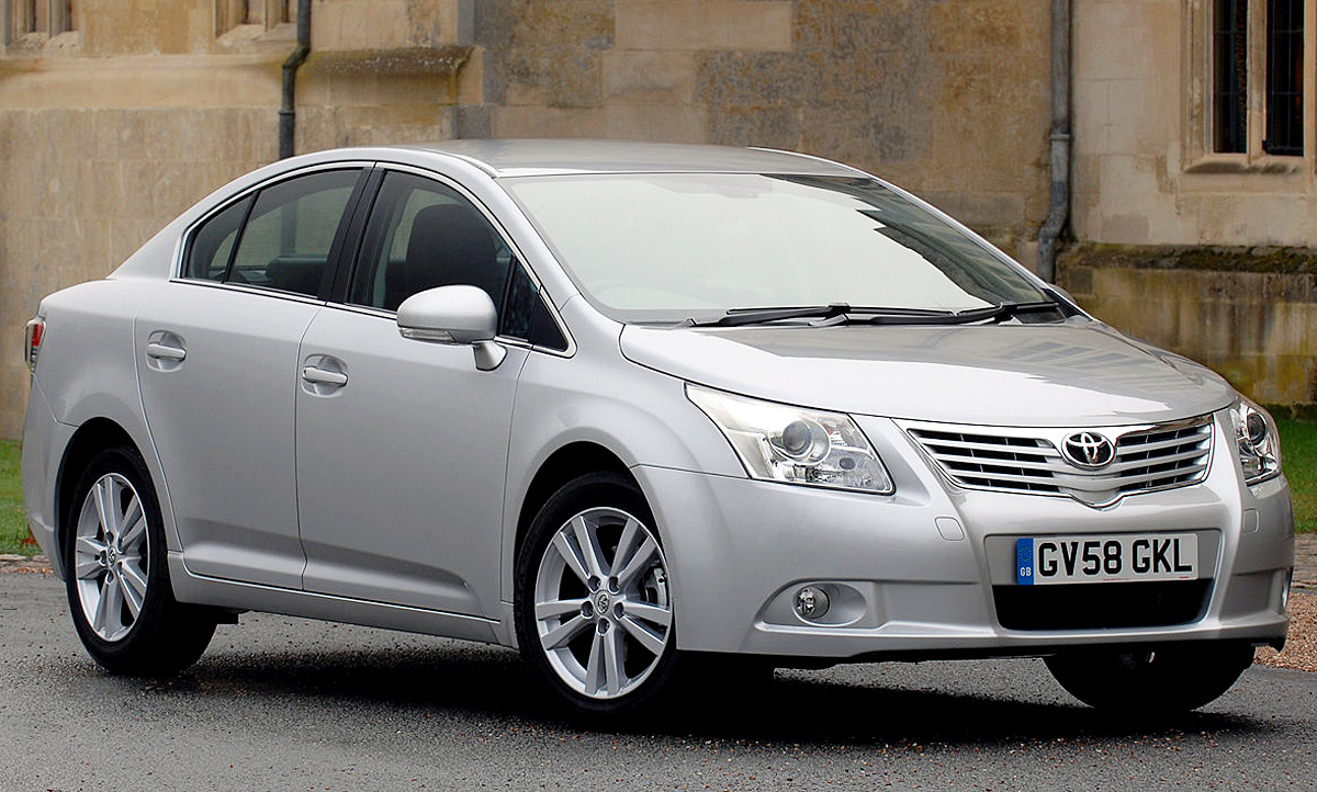 https://www.autozeitung.de/assets/field/image/toyota-avensis-2009-2.jpg