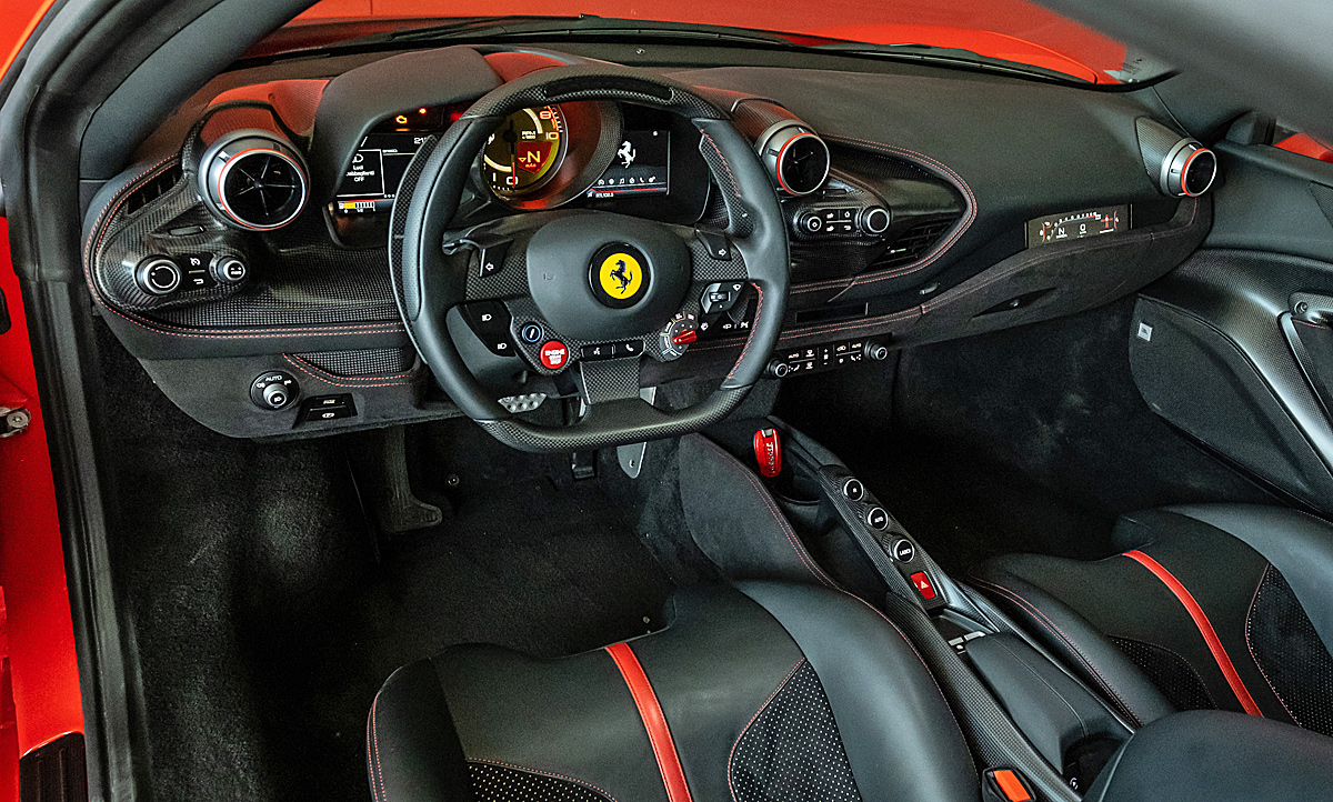 Ferrari 8