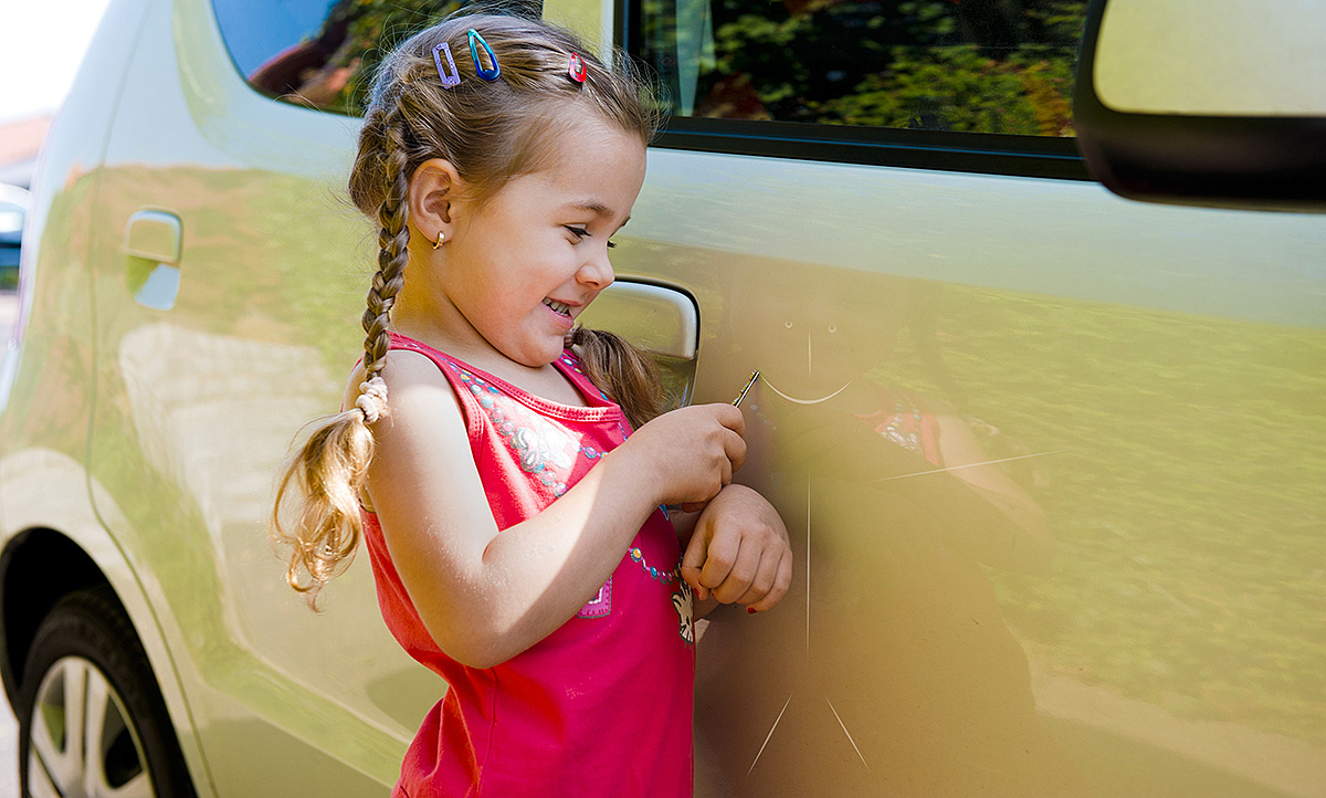 Kind beschädigt Auto: Wer zahlt? (Haftung)