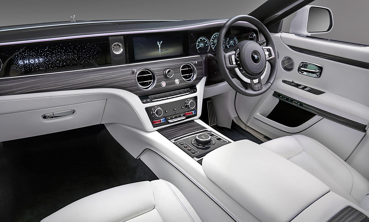 Black Badge Wraith Black Arrow is RollsRoyces last V12 coupe