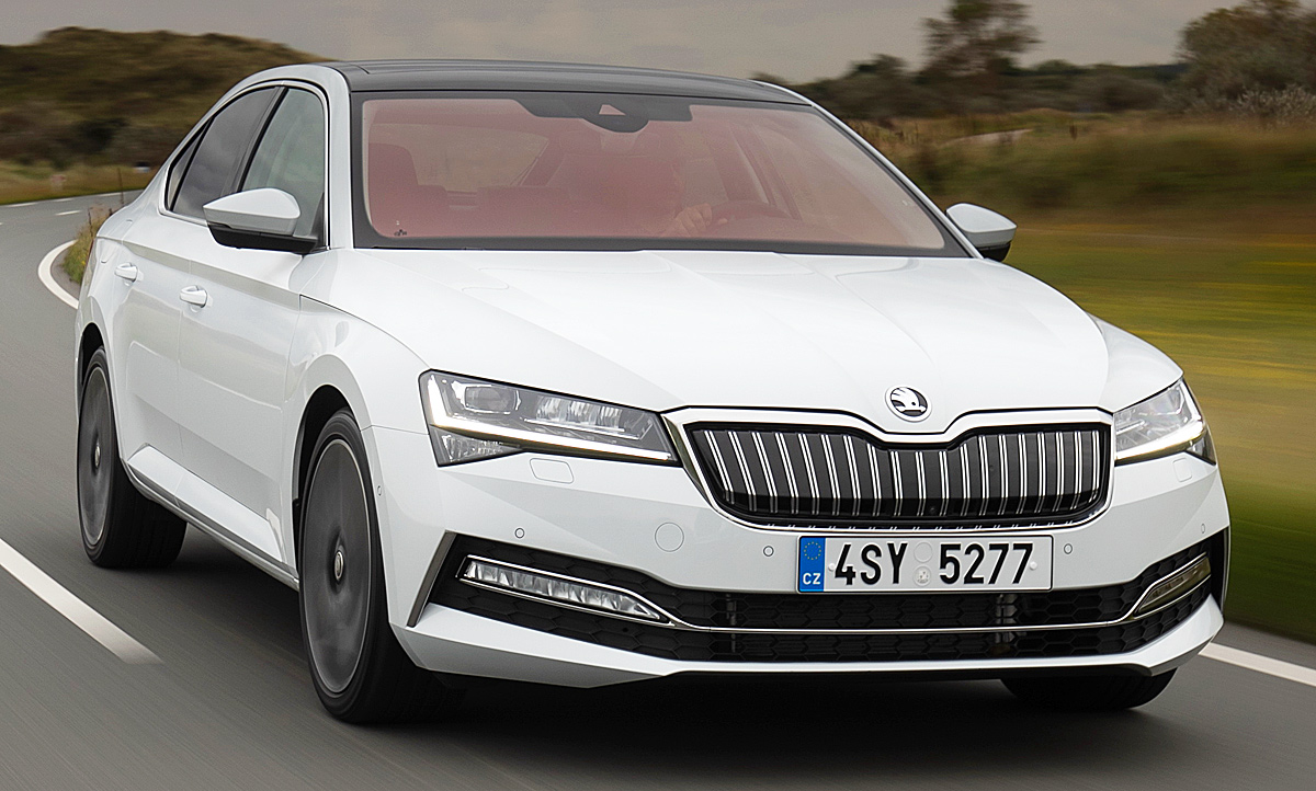 Neuer Skoda Superb Iv 2019 Erste Testfahrt Autozeitung De