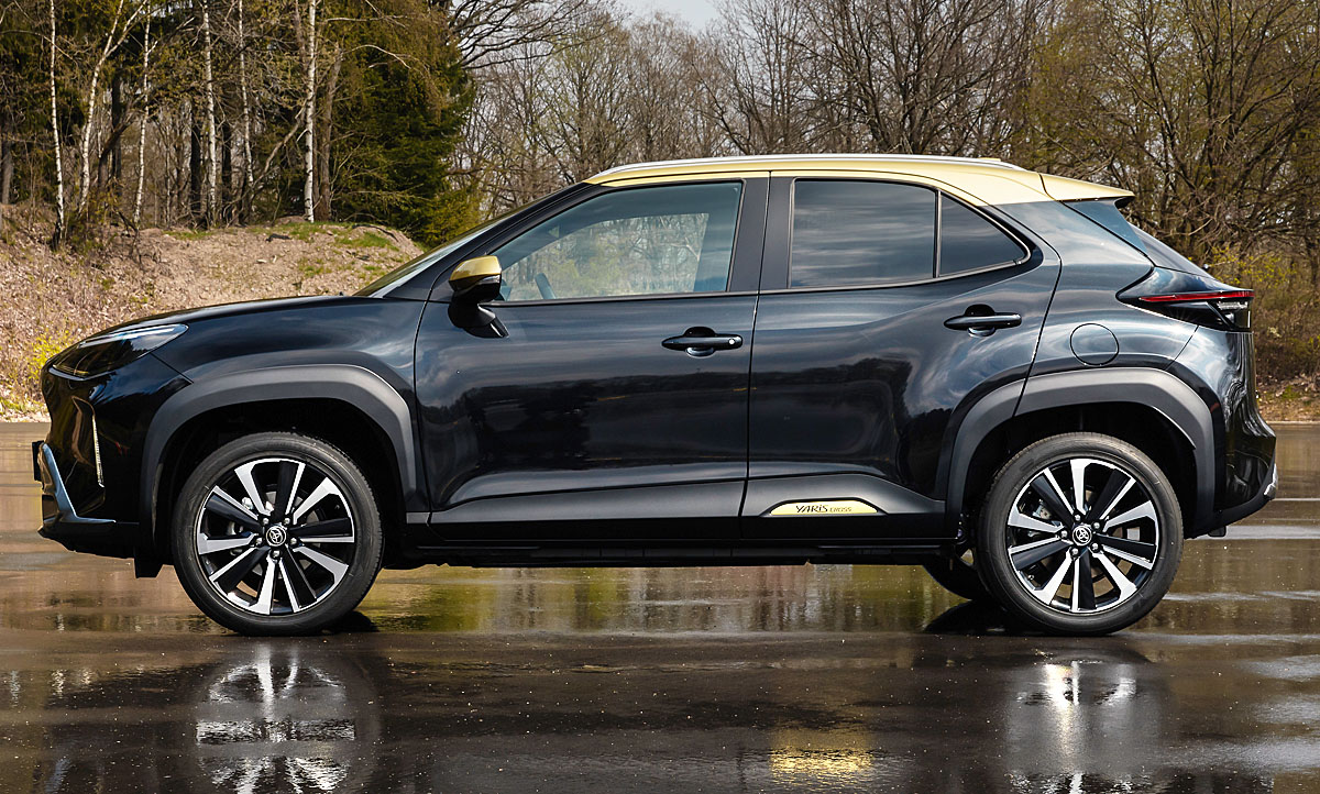 Toyota Yaris Cross: Test, SUV, Hybrid, Allrad, Preis - AUTO BILD