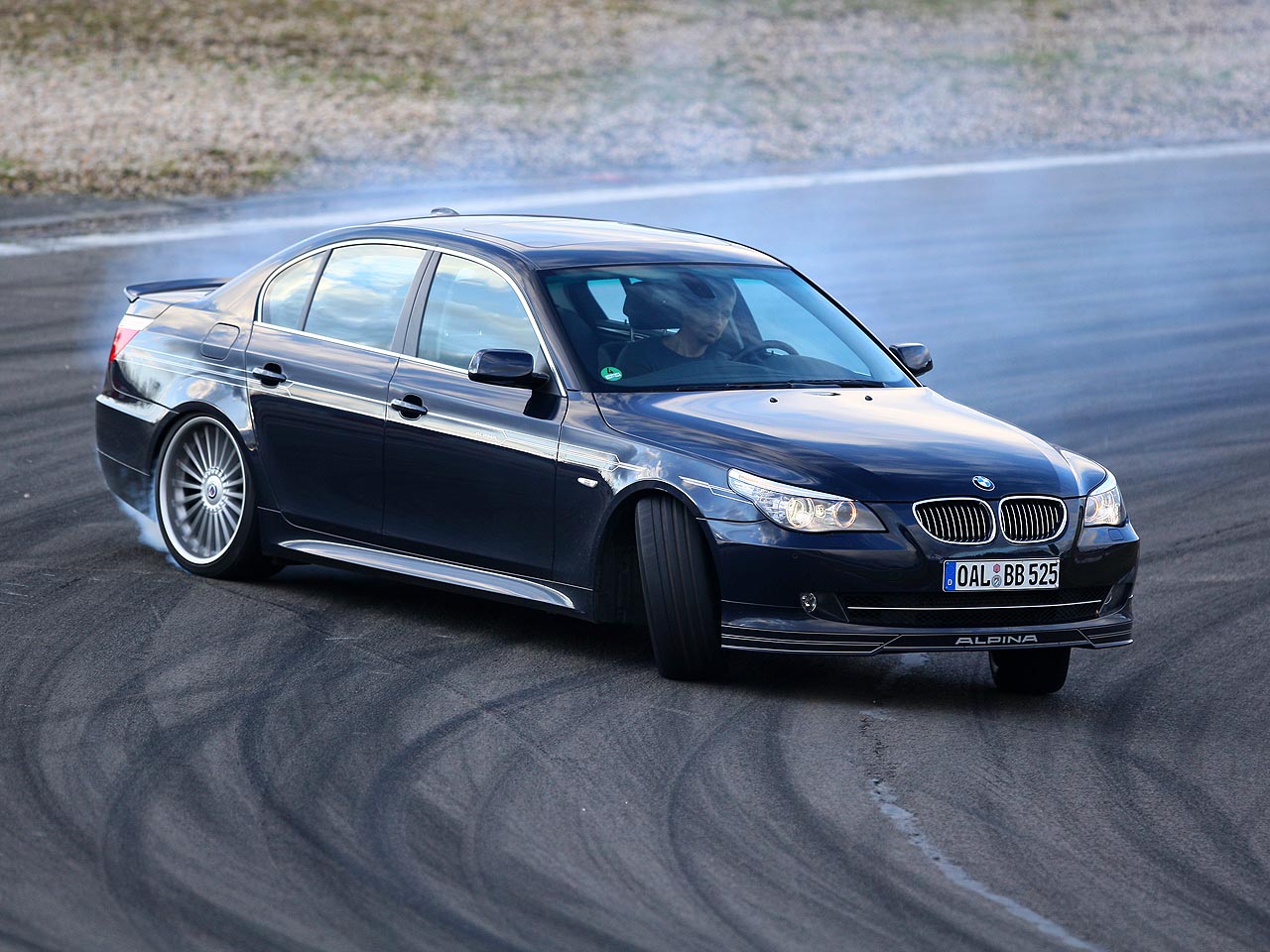 BMW m5 e60 Alpina b5