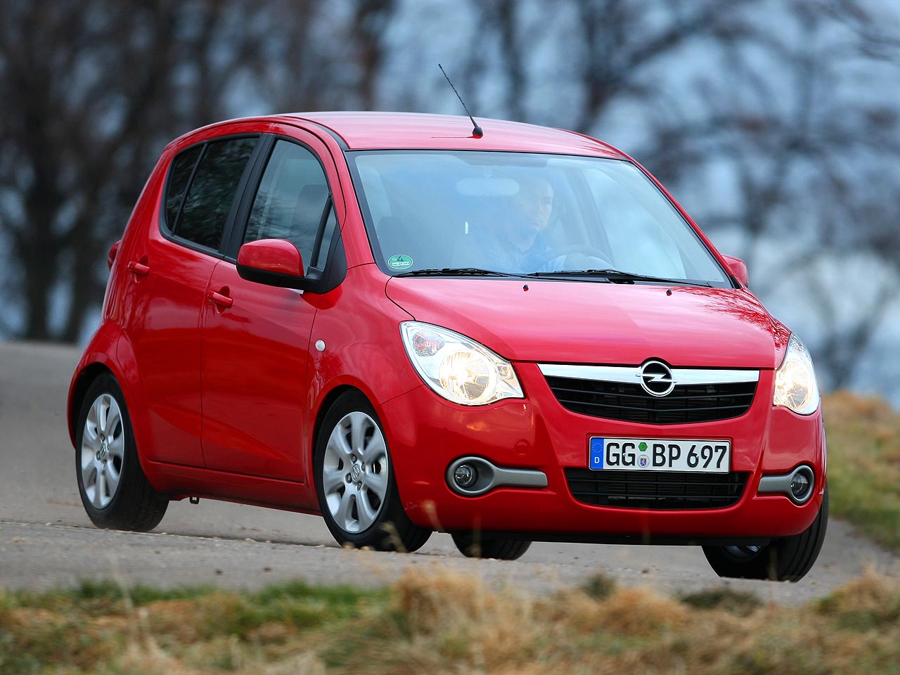 Opel Agila und Mitsubishi Colt im Vergleichstest