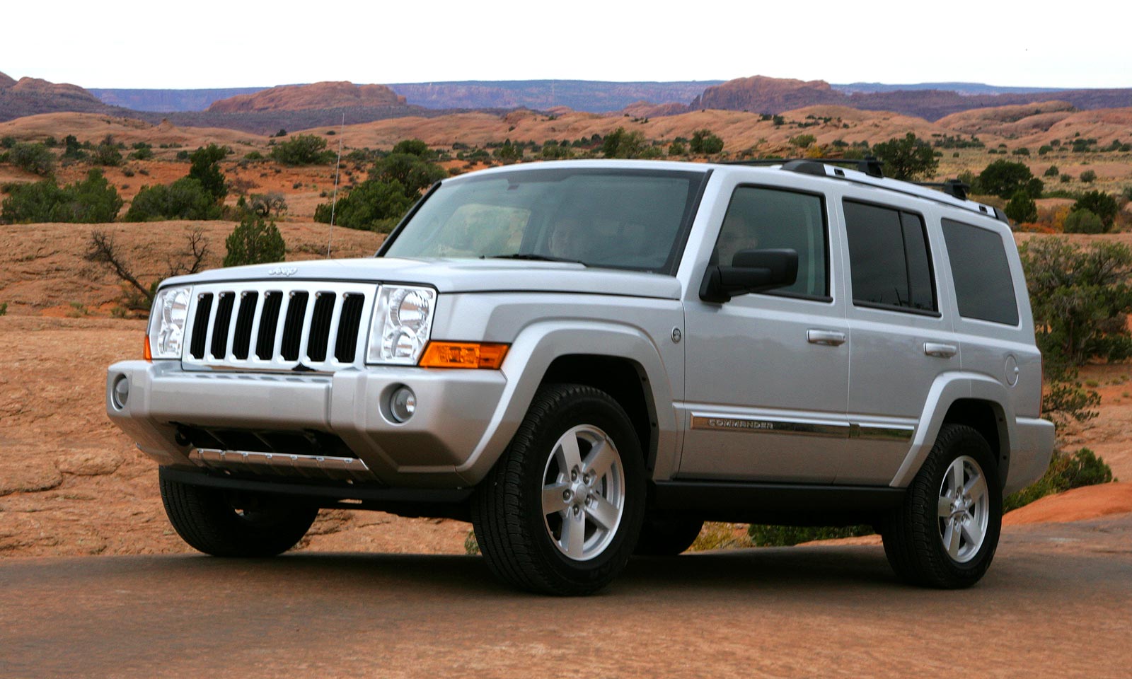 Jeep Commander 5.7 Hemi V8 autozeitung.de