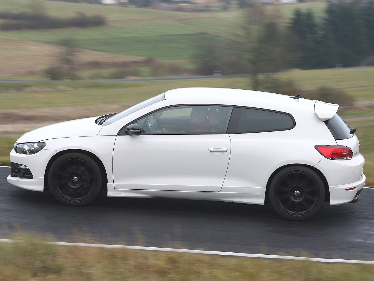 Vw Scirocco 2 0 Tsi Im Fahrbericht Autozeitung De