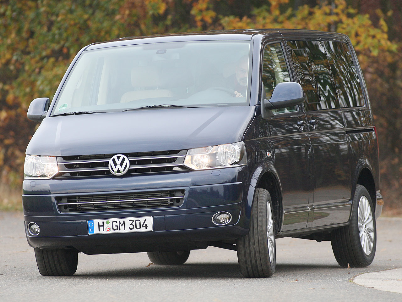 VW T5 Multivan - Familienauto mit 180-PS-Diesel