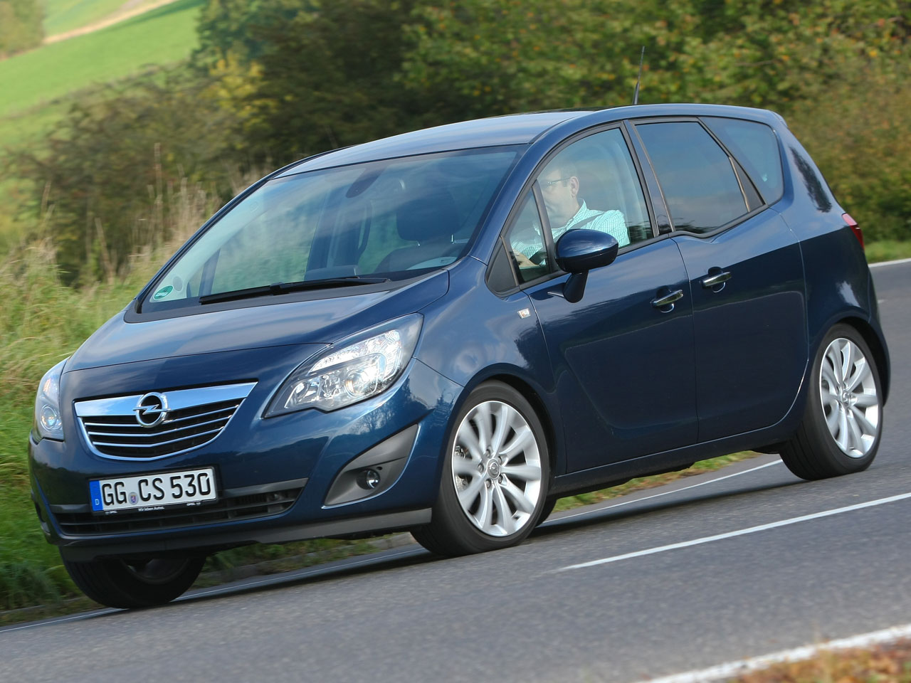 Коды опель мерива б. Opel Meriva 2011. Opel Meriva 1.7 CDTI. Opel Meriva 1. Opel Meriva b.