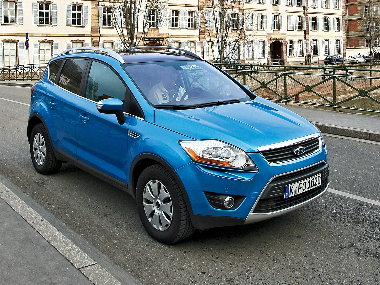 Ford Kuga 2.0 TDCi 4x4 (2012) Dauertest autozeitung.de