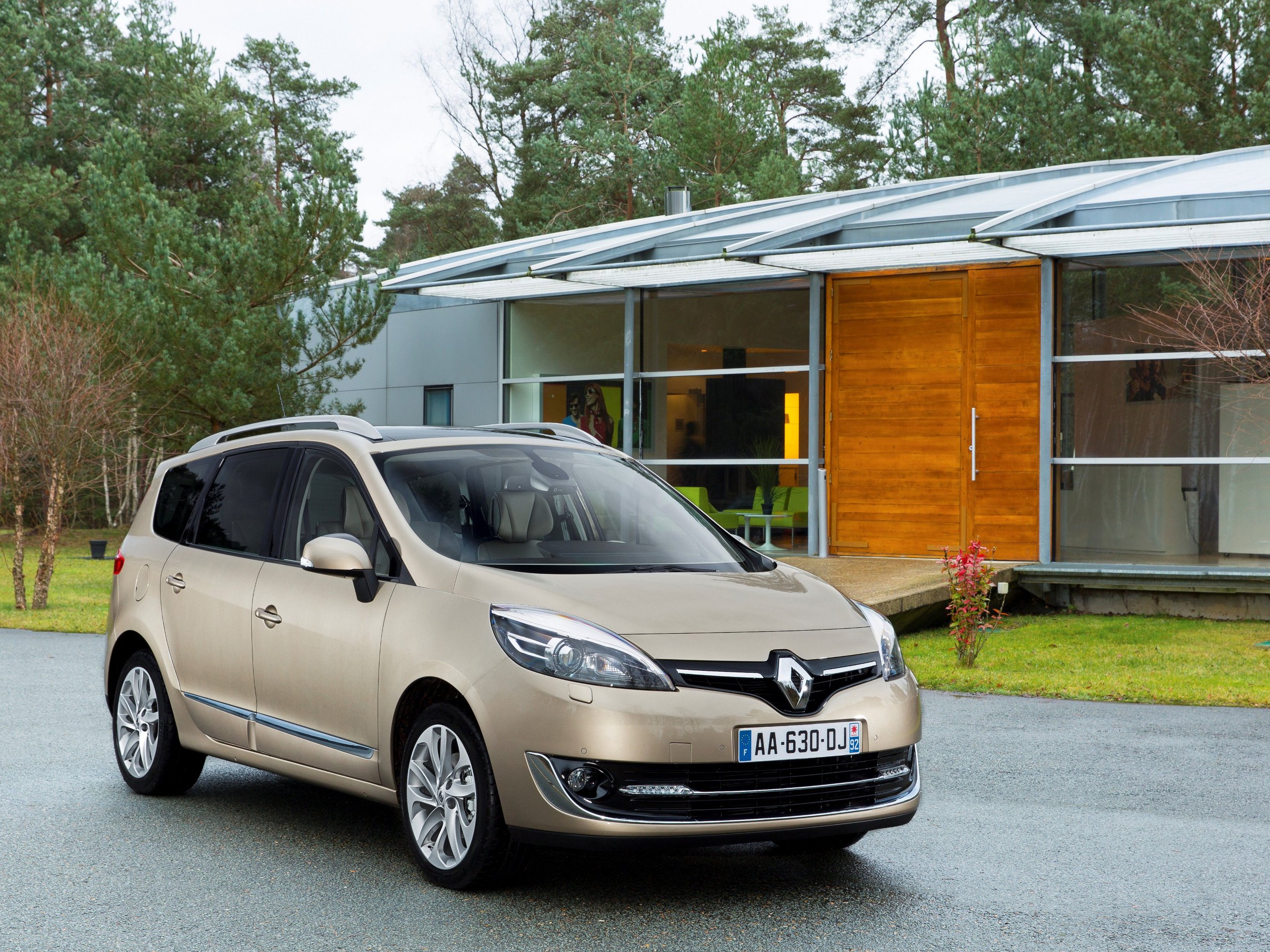 Renault Scenic 2013: Facelift für Kompakt-Van und Geländeversion