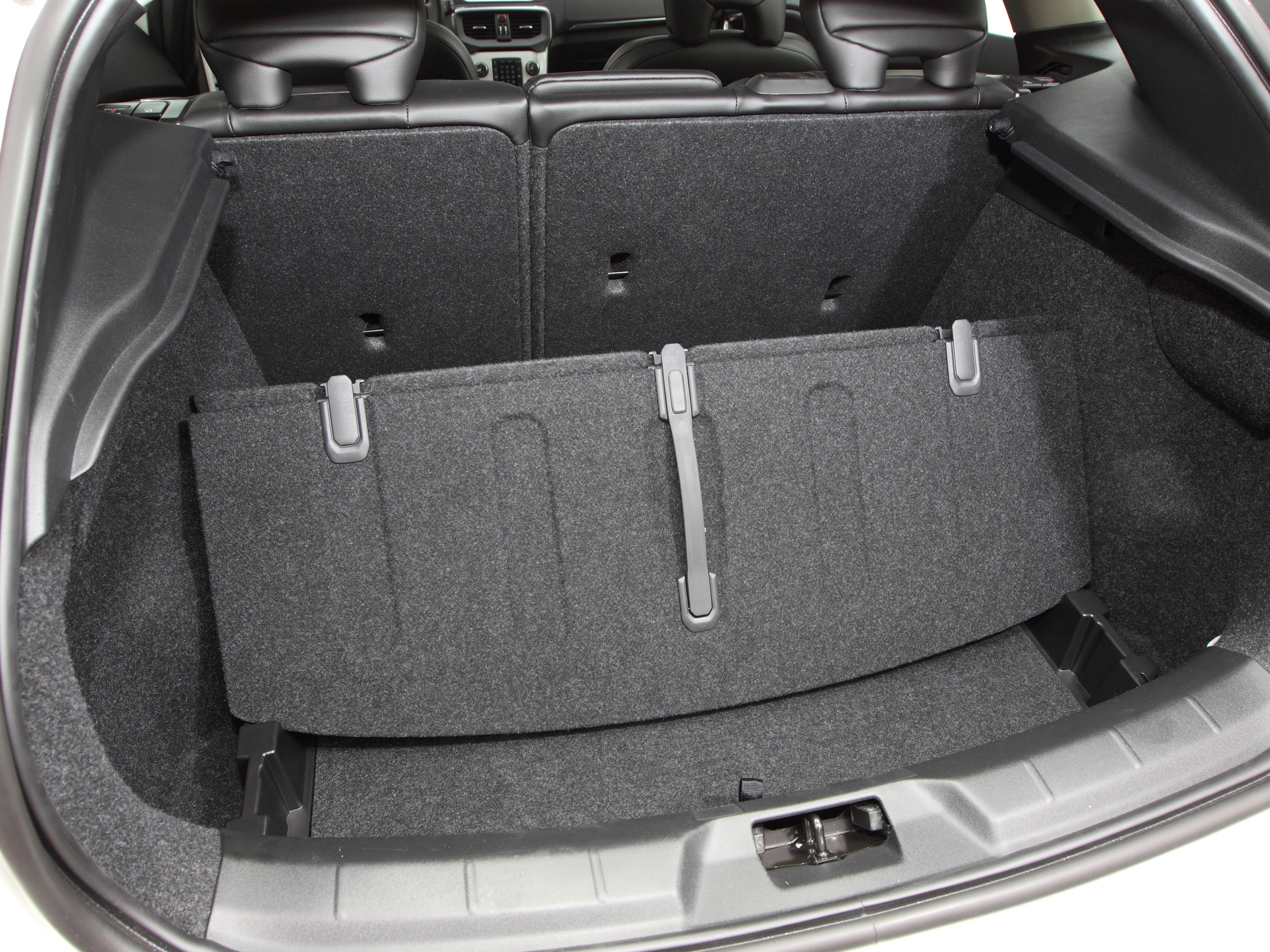 Volvo V40 T2 Im Test Bilder Und Technische Daten Autozeitung De