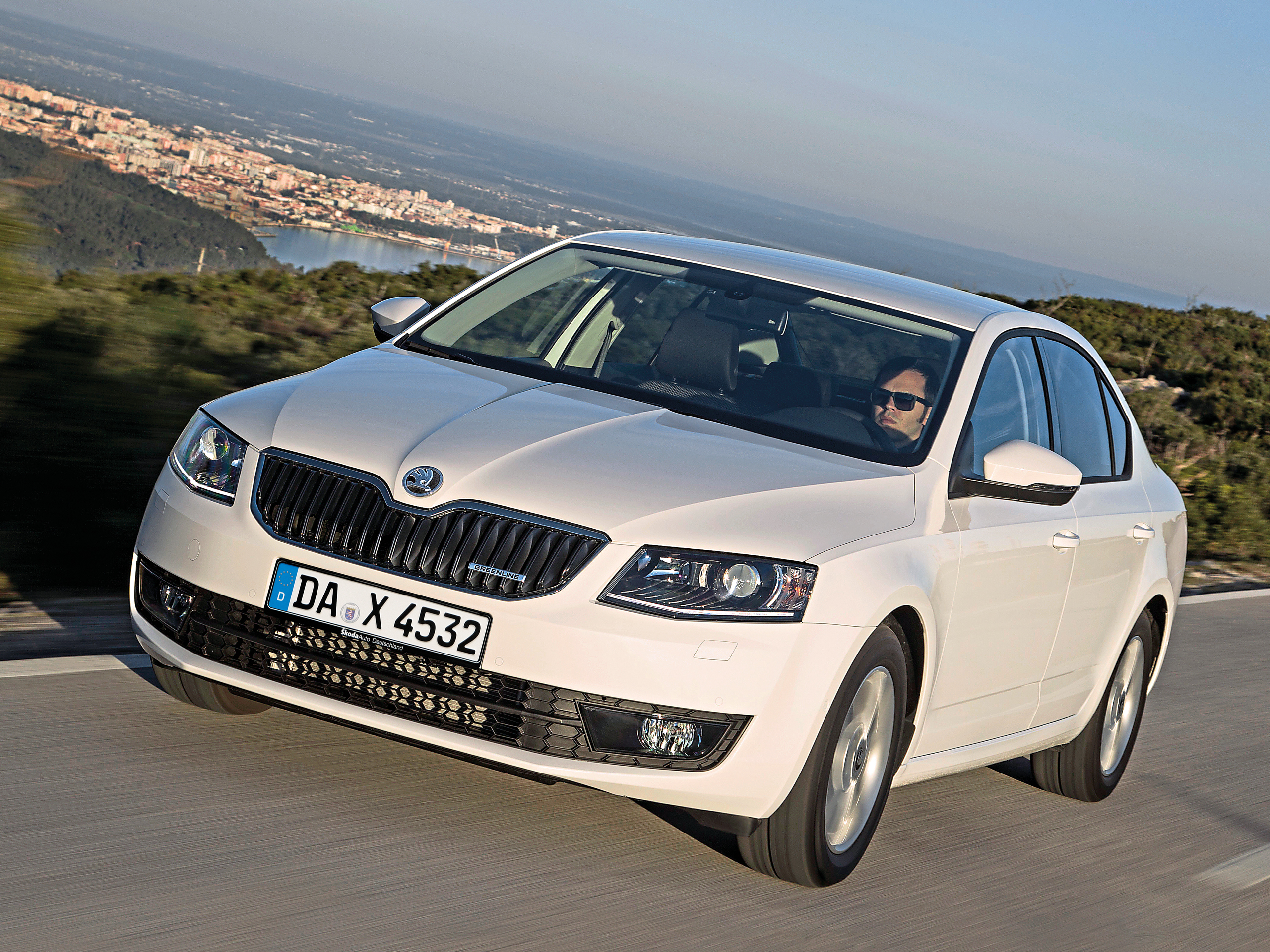 Кто производит шкоду. Škoda Octavia 3 поколение. Skoda Octavia 2013.