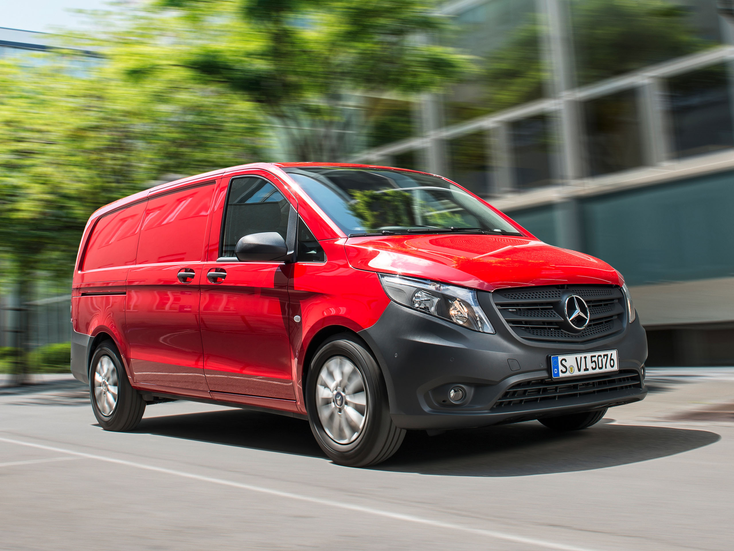 РњРёРЅРёРІСЌРЅ Mercedes Vito Life