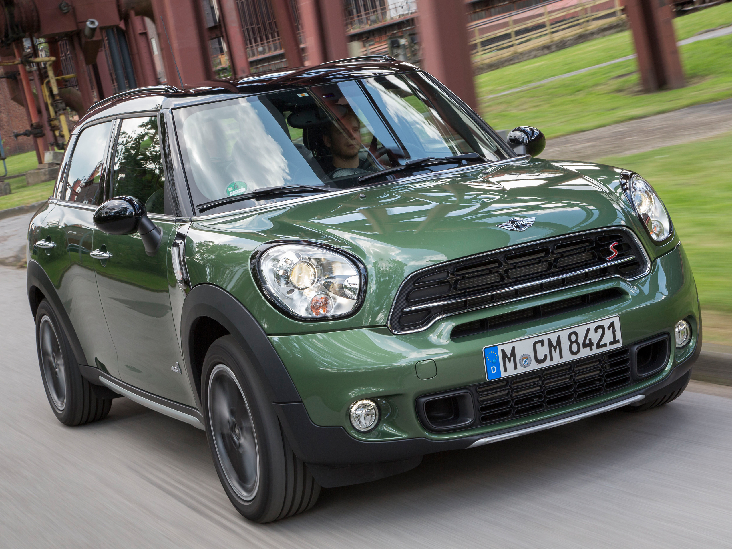 Mini Cooper S Countryman All4 Vs Bmw X1 Xdrive20i Kompakt Suv