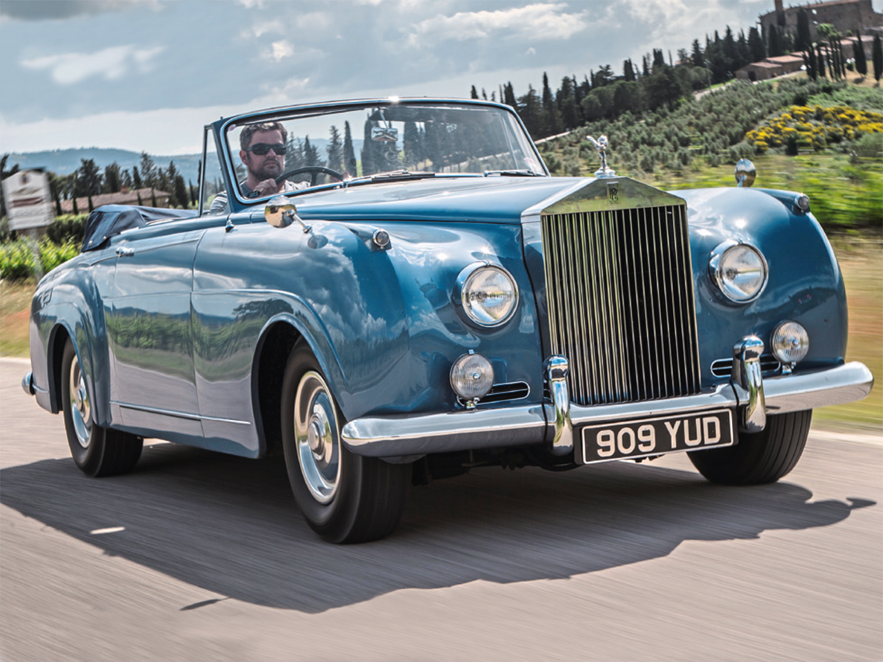 BADEN BADEN GERMANY  JULY 2019 Dark Brown Crewe RollsRoyce BENTLEY  CONTINENTAL S S3 Coupe Oldtimer Meeting in Kurpark Editorial Photography   Image of city drive 161646647
