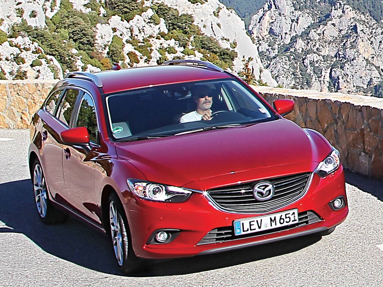 Mazda 6 Kombi Diesel in Deutschland kaufen