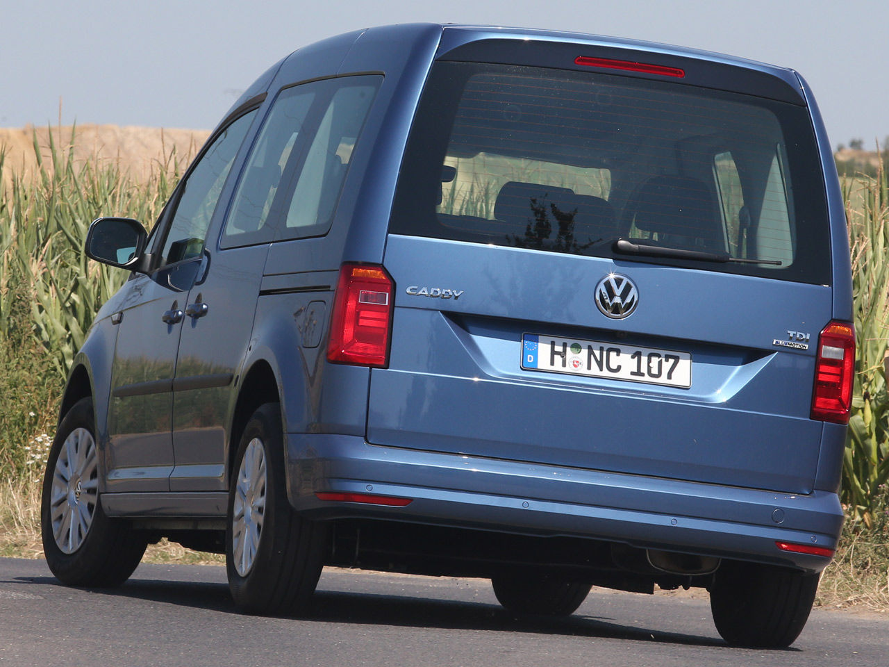 Vw Caddy 2 0 Tdi Bluemotion Test Autozeitung De