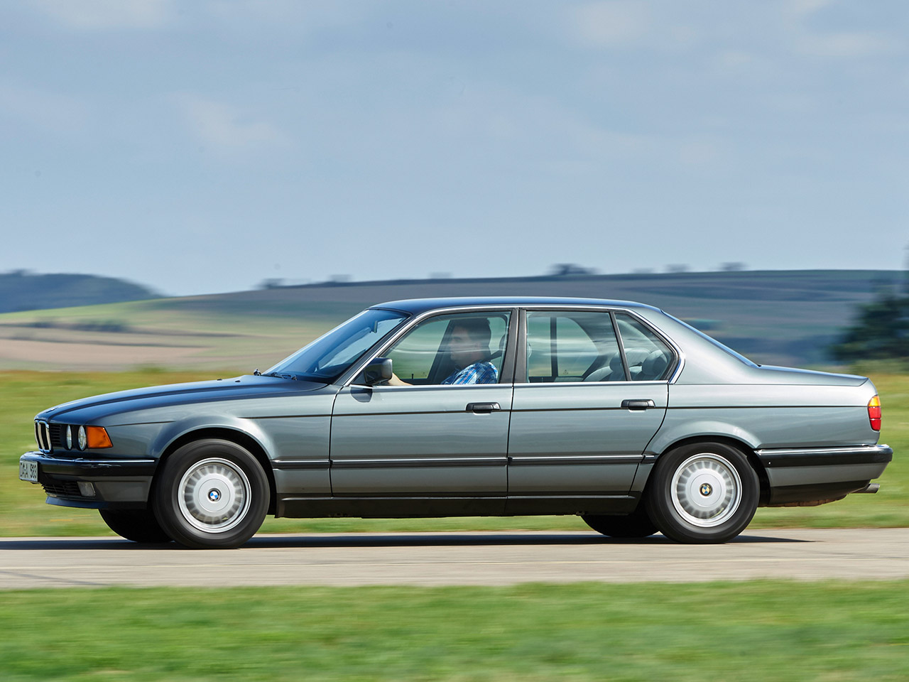 Audi V8 Bmw 735i Lexus Ls Mercedes 420 Se Classic Cars