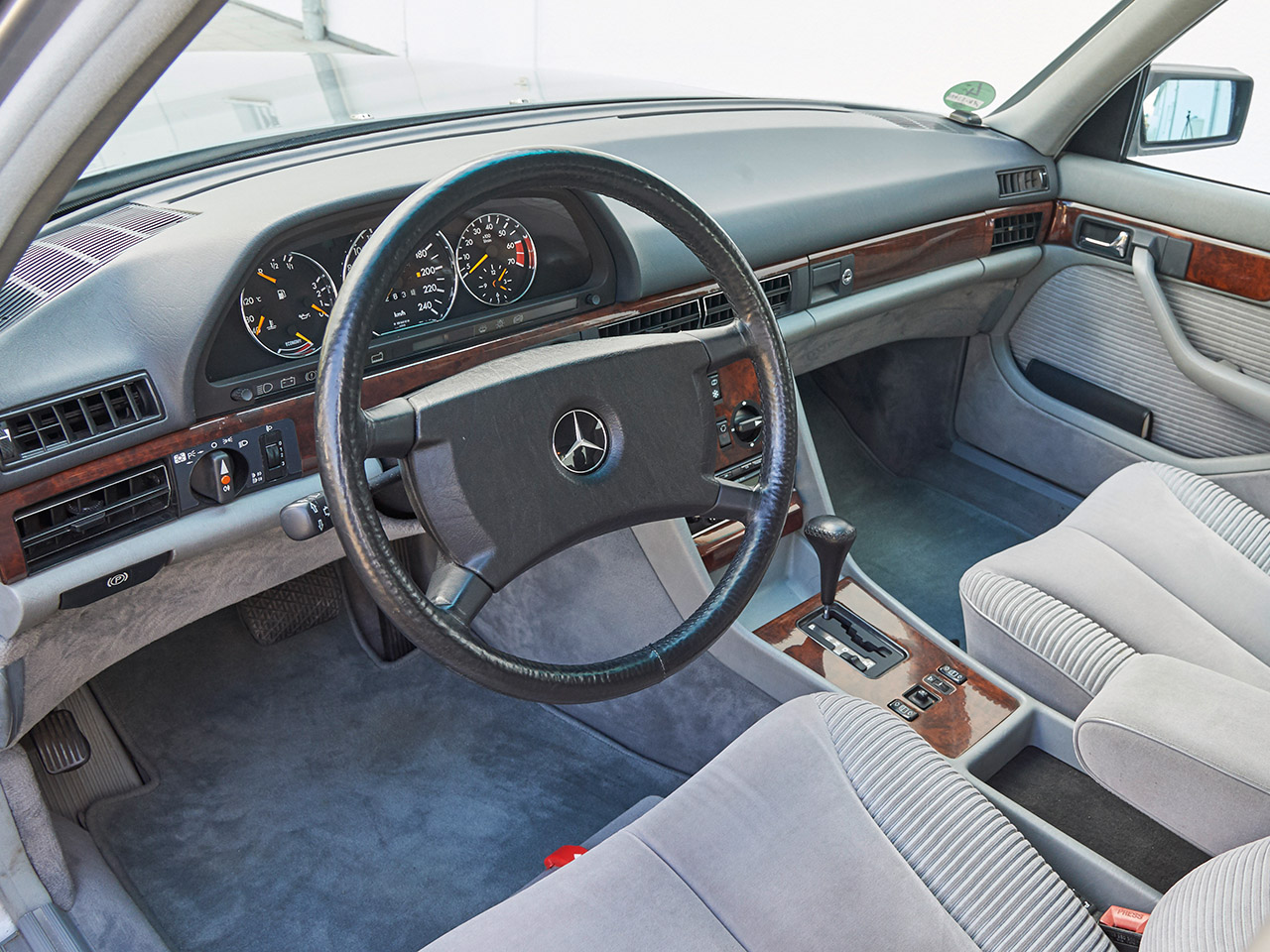 Audi V8 Bmw 735i Lexus Ls Mercedes 420 Se Classic Cars
