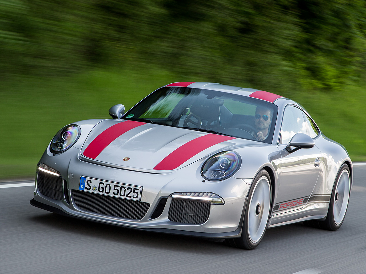 Porsche 911 r