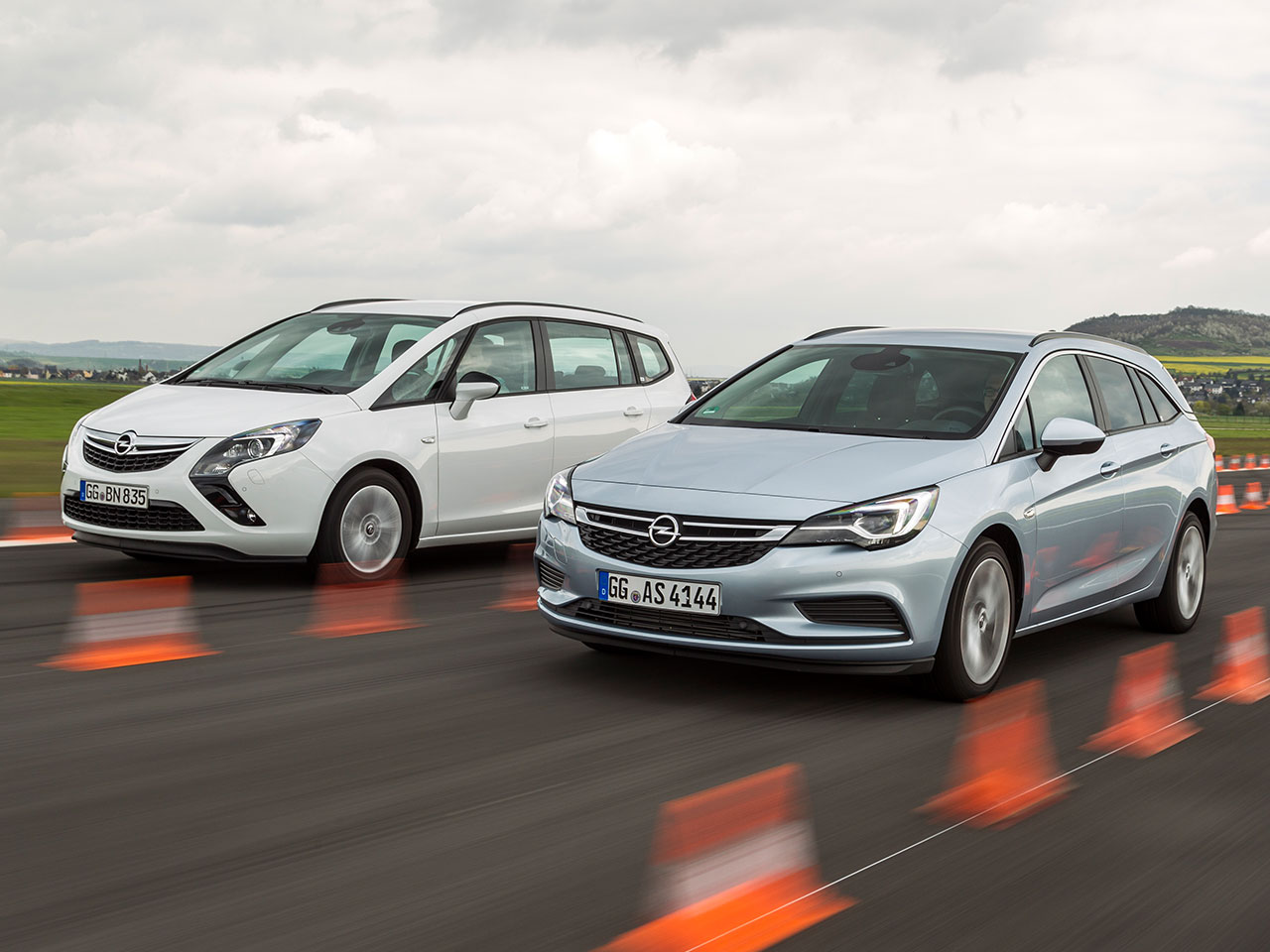Opel Astra Sports Tourer/Zafira Tourer: Test