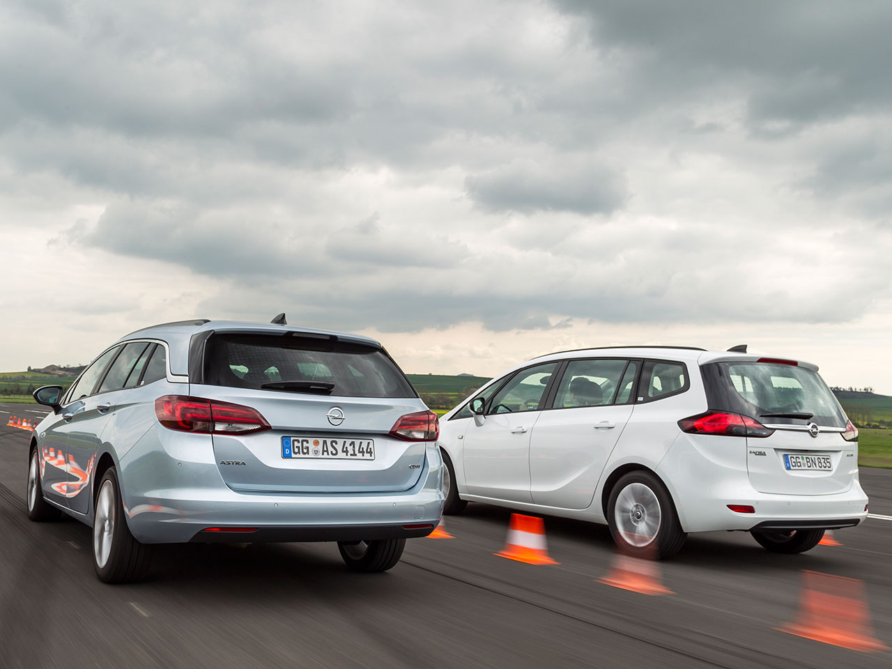 Opel Astra Sports Tourer/Zafira Tourer: Test