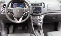 Bilder Chevrolet Trax 1.6 2013 Kompakt SUV Cockpit