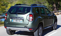 Bilder Dacia Duster TCe 125 4x2 2013 Fahrbericht Kurvenfahrt