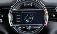 Mini Cooper Fünftürer 2014 Test Infotainment Bildschirm Funktionen