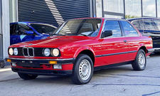 BMW 3er 323i (E30)