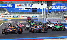 Der Start des Formel E Rennens 2024 in Misano (Italien)