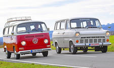 VW Bus T2/Ford Transit: Classic Cars