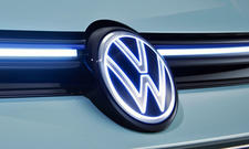 Leuchtendes VW-Logo