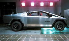 Tesla Cybertruck (2023)