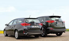 Toyota Auris Touring Sports RAV4 2014 Vergleich SUV Konzeptvergleich Bilder