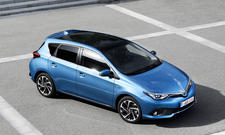 toyota auris facelift 2015 kompaktklasse neuheiten panorama