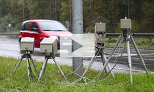 Предупреждение о камерах контроля скорости мигалкой: видео
