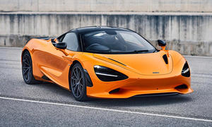 McLaren 750S (2023)